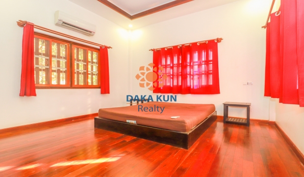 3 Bedrooms Wooden House for Rent in Siem Reap