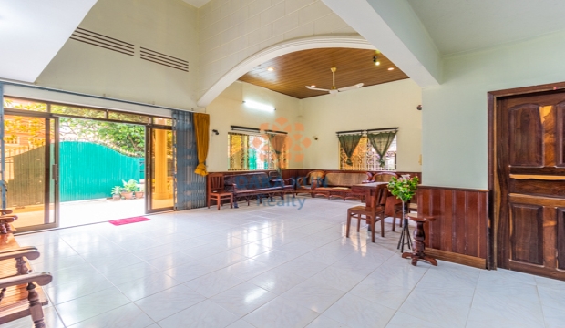 7 Bedrooms House for Rent in Siem Reap-Svay Dangkum