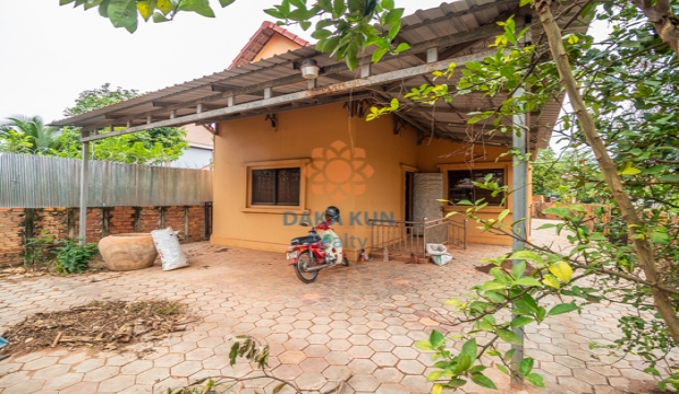 House for Sale in Krong Siem Reap-200m from Riverside