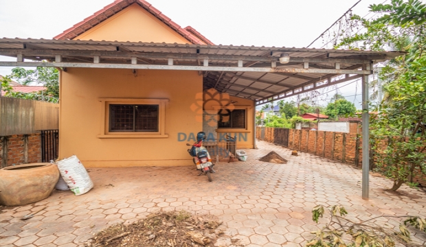 House for Sale in Krong Siem Reap-200m from Riverside