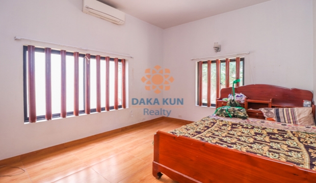 2 Bedrooms House for Rent near Siem Reap River, Siem Reap city