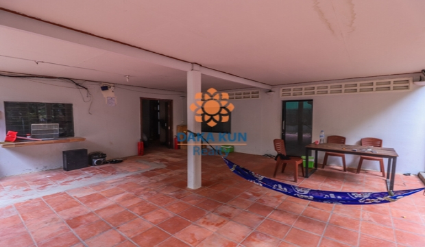 5 Bedrooms House for Rent in Siem Reap city-Riverside