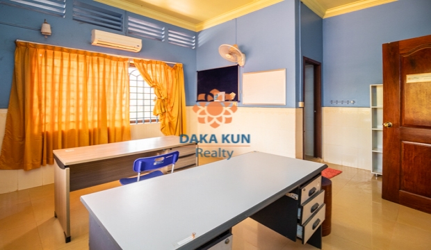 5 Bedrooms House for Rent in Siem Reap city-Sala Kamreuk