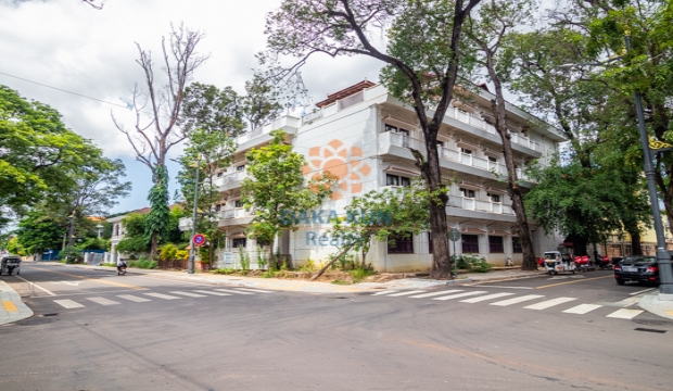 76 Room Hotel for Rent in Siem Reap - Central Location