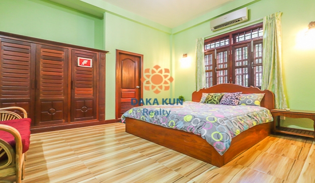 4 Bedrooms House for Rent with Swimming Pool in Siem Reap-Sala Kamruek