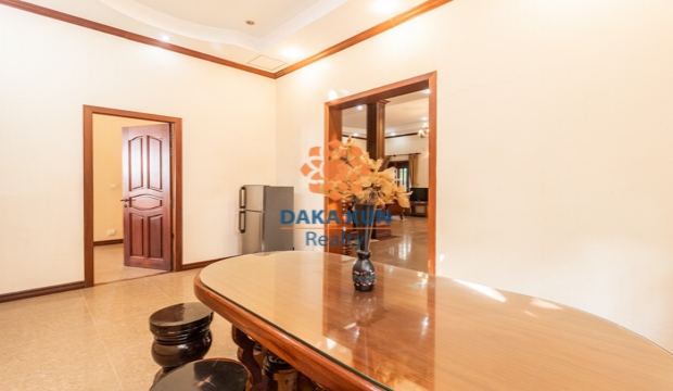 4 Bedrooms House for Rent in Siem Reap city-Sala Kamreuk