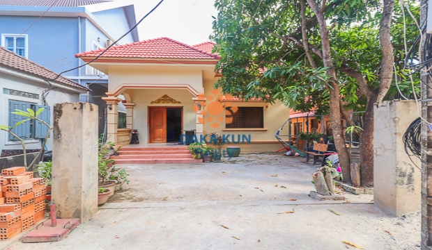 3 Bedrooms House for Rent in Siem Reap-Svay Dangkum