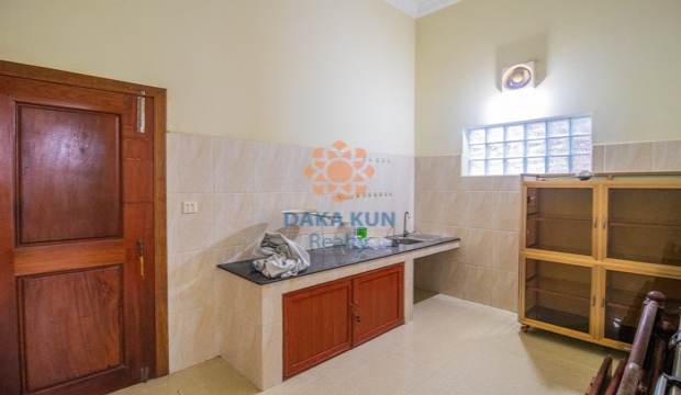 2 Bedrooms House for Rent in Siem Reap-Svay Dangkum