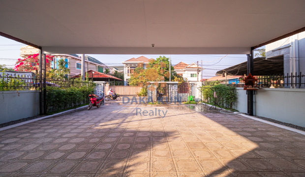 2 Bedrooms House for Rent in Krong Siem Reap-Sla Kram