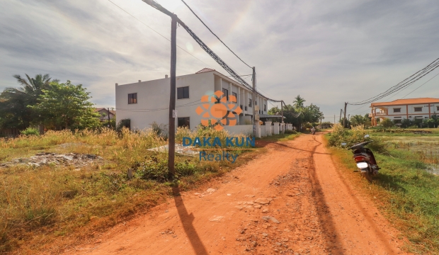 Urgent Sale Land near Sala Komreuk-Siem Reap