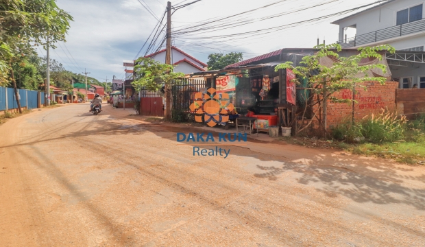 Urgent Sale Land near Sala Komreuk-Siem Reap