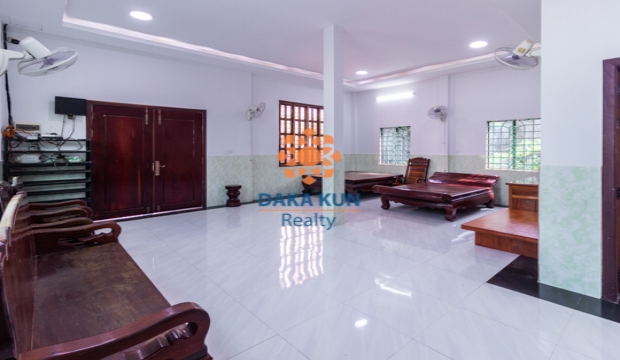 4 Bedrooms House for Rent in Svay Dangkum, Siem Reap city