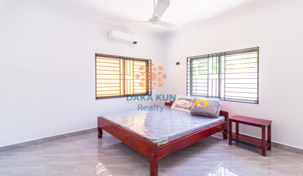 2 Bedrooms House for Rent in Krong Siem Reap-Sala Kamreuk