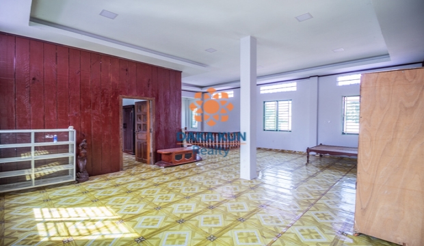 4 Bedrooms House for Rent in Svay Dangkum, Siem Reap city