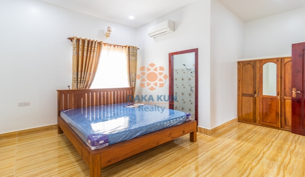 4 Bedrooms House for Rent in Siem Reap-Sala Kamreuk