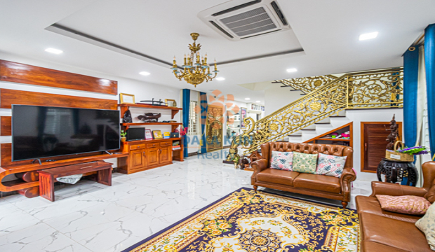 Villa for Sale in Krong Siem Reap-Svay Dangkum