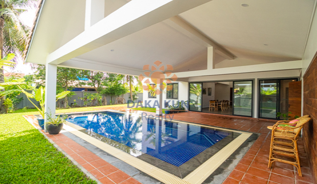 Villa for Sale in Krong Siem Reap-Sala Kamreuk