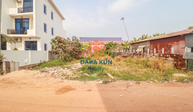 Urgent Sale Land near Svay Dangkum-Siem Reap