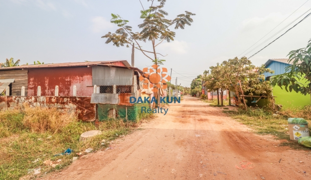 Urgent Sale Land near Svay Dangkum-Siem Reap