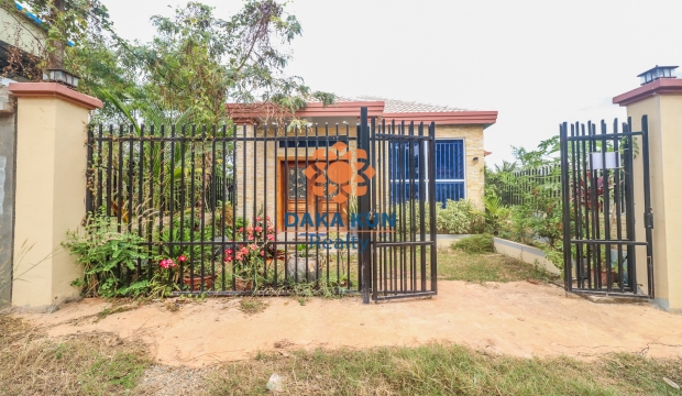 2 Bedrooms House for Rent in Siem Reap-Sala Kamreuk