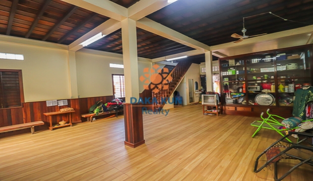 Wooden House for Rent in Siem Reap-Sala Kamreuk