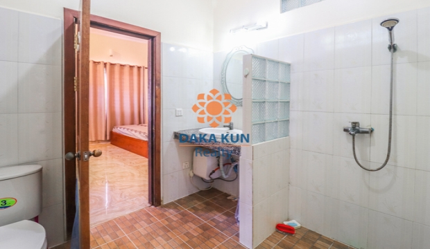 Private Villa 3 Bedrooms With Pool For Rent in Krong Siem Reap-Sla Kram