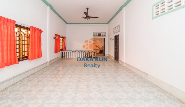 6 Bedrooms House for Rent in Siem Reap-Svay Dangkum