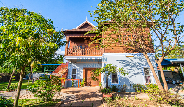 3 Bedrooms Wooden House for Rent in Siem Reap-Sala Kamreuk