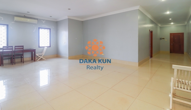 6 Bedrooms House for Rent in Siem Reap-Sala Kamreuk