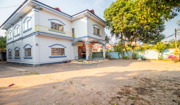 5 Bedrooms House for Rent in Siem Reap city-Svay Dangkum