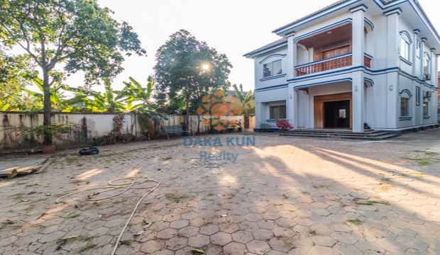 4 Bedrooms House for Rent in Siem Reap city-Svay Dangkum