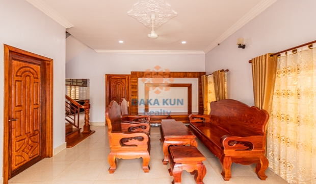 5 Bedrooms House for Rent in Krong Siem Reap-Svay Dangkum