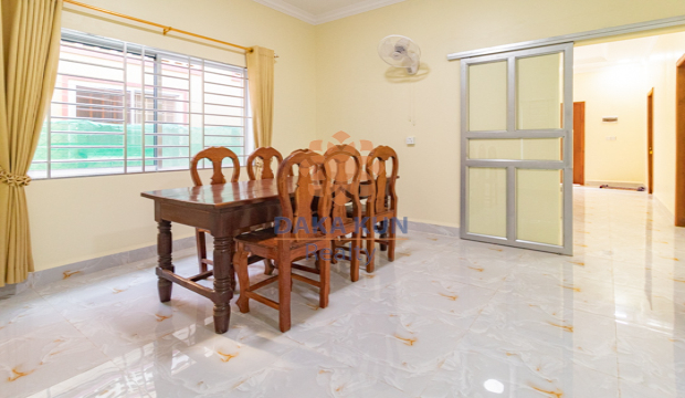 2 Bedrooms House for Rent in Krong Siem Reap-Sla Kram