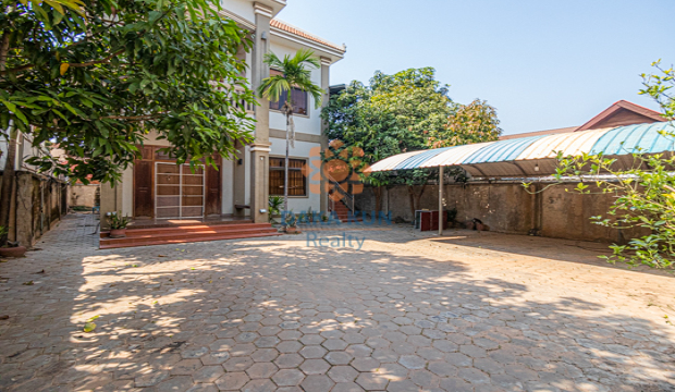 6 Bedrooms House for Rent in Krong Siem Reap-Svay Dangkum