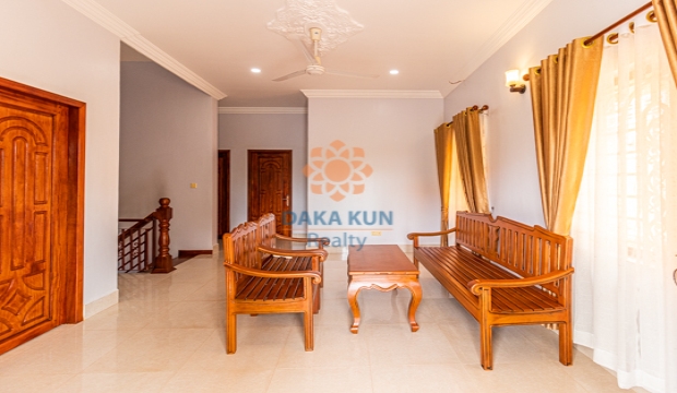 5 Bedrooms House for Rent in Krong Siem Reap-Svay Dangkum