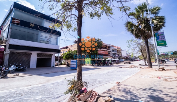 Commercial Building for Rent on National Road 6, Siem Reap city