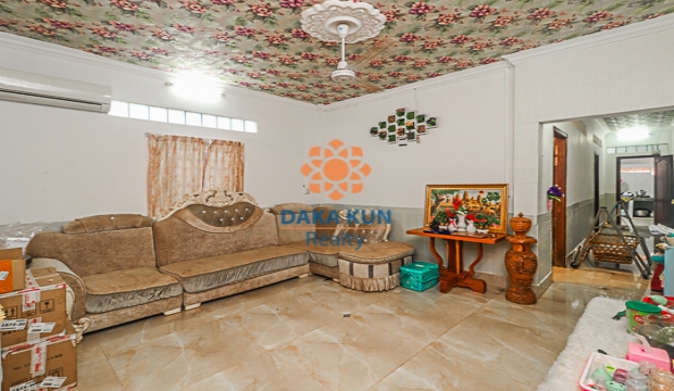 2 Bedrooms House for Sale in Svay Dongkum, Siem Reap