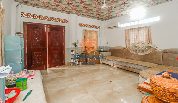 2 Bedrooms House for Sale in Svay Dongkum, Siem Reap