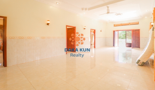 6 Bedrooms House for Rent in Siem Reap-Sala Komreuk