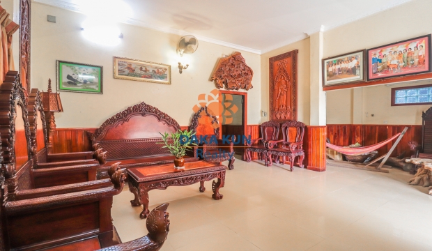 2 Bedrooms House for Sale in Svay Dangkum, Siem Reap