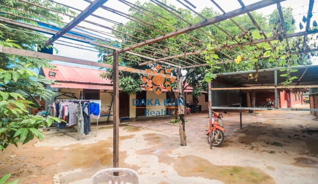 2 Bedrooms House for Sale in Svay Dangkum, Siem Reap