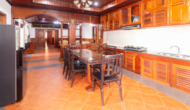 3 Bedroom Apartment for Rent in Siem Reap-Sla Kram