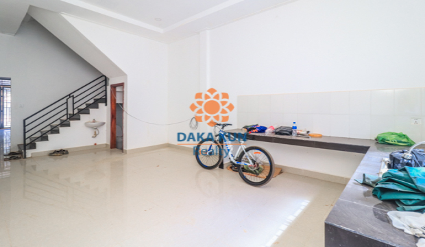 4 Bedrooms House for rent in Siem Reap-Svay Dangkum