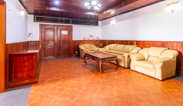 3 Bedroom Apartment for Rent in Siem Reap-Sla Kram