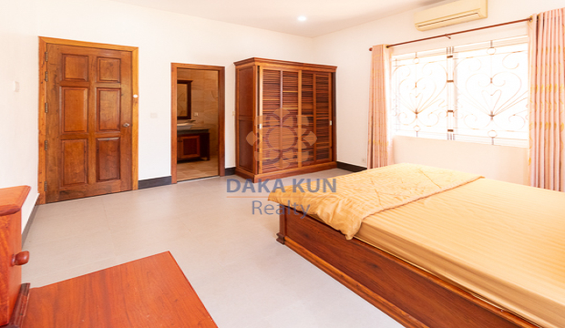 3 Bedroom Apartment for Rent in Siem Reap-Sla Kram