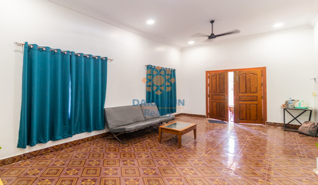 2 Bedrooms House for Rent in Krong Siem Reap