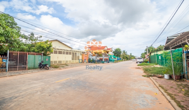 House for Sale in Krong Siem Reap-Sala kamraeuk