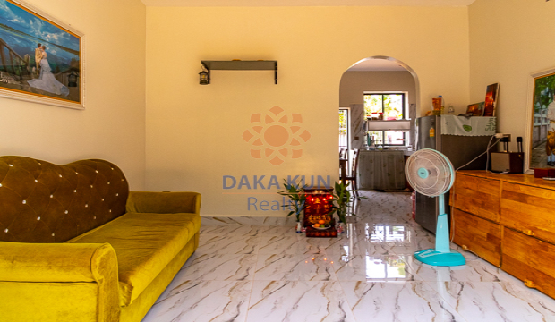 3 Bedrooms House for Rent in Krong Siem Reap-Sala Kamruek