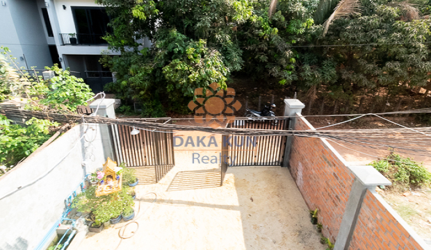 House for Sale in Krong Siem Reap-Sala Kamruek