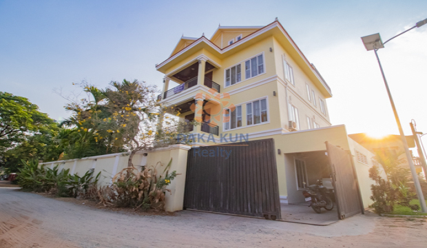 5 Bedrooms House for Rent in Krong Siem Reap-Svay Dangkum